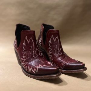 Ariat Dixon Ankle booties